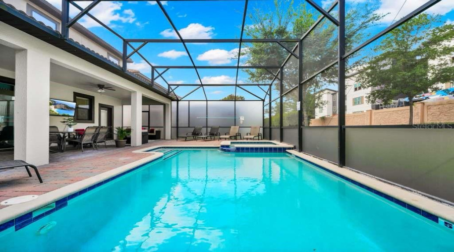 DAVENPORT, Florida 33896, 9 Bedrooms Bedrooms, ,5 BathroomsBathrooms,Residential,For Sale,ROLLING FAIRWAY,0,MFRO6404509