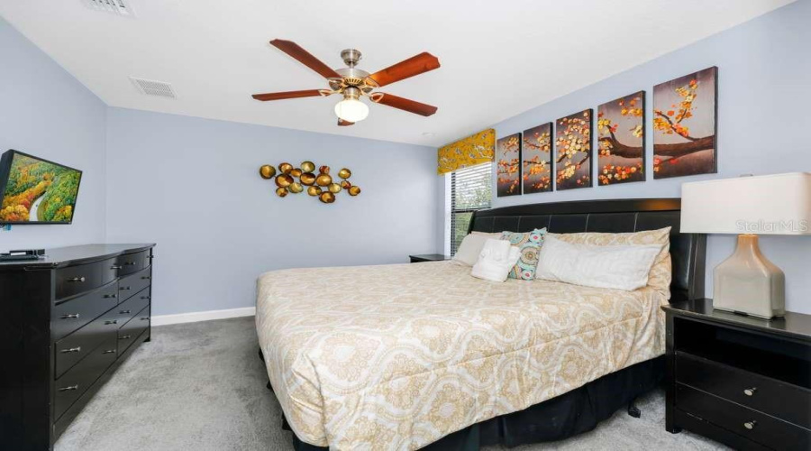 DAVENPORT, Florida 33896, 9 Bedrooms Bedrooms, ,5 BathroomsBathrooms,Residential,For Sale,ROLLING FAIRWAY,0,MFRO6404509