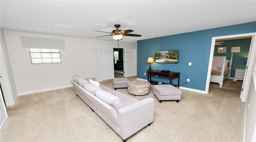 DAVENPORT, Florida 33896, 8 Bedrooms Bedrooms, ,5 BathroomsBathrooms,Residential,For Sale,SCRAMBLE,0,MFRL4961690