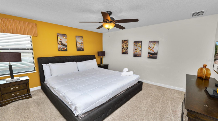 DAVENPORT, Florida 33896, 8 Bedrooms Bedrooms, ,5 BathroomsBathrooms,Residential,For Sale,SCRAMBLE,0,MFRL4961690