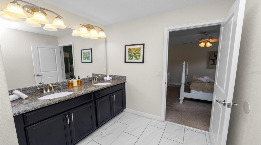 DAVENPORT, Florida 33896, 8 Bedrooms Bedrooms, ,5 BathroomsBathrooms,Residential,For Sale,SCRAMBLE,0,MFRL4961690