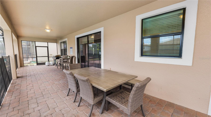 DAVENPORT, Florida 33896, 8 Bedrooms Bedrooms, ,5 BathroomsBathrooms,Residential,For Sale,SCRAMBLE,0,MFRL4961690