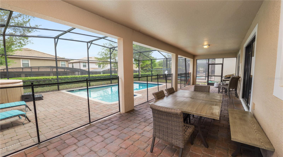 DAVENPORT, Florida 33896, 8 Bedrooms Bedrooms, ,5 BathroomsBathrooms,Residential,For Sale,SCRAMBLE,0,MFRL4961690