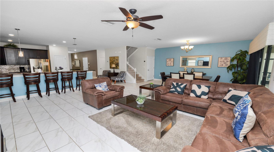 DAVENPORT, Florida 33896, 8 Bedrooms Bedrooms, ,5 BathroomsBathrooms,Residential,For Sale,SCRAMBLE,0,MFRL4961690