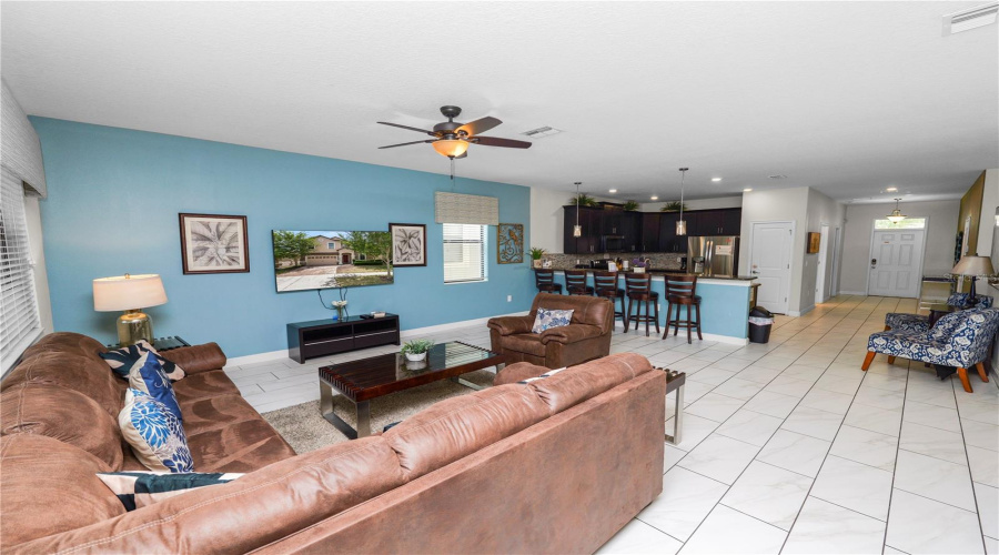 DAVENPORT, Florida 33896, 8 Bedrooms Bedrooms, ,5 BathroomsBathrooms,Residential,For Sale,SCRAMBLE,0,MFRL4961690