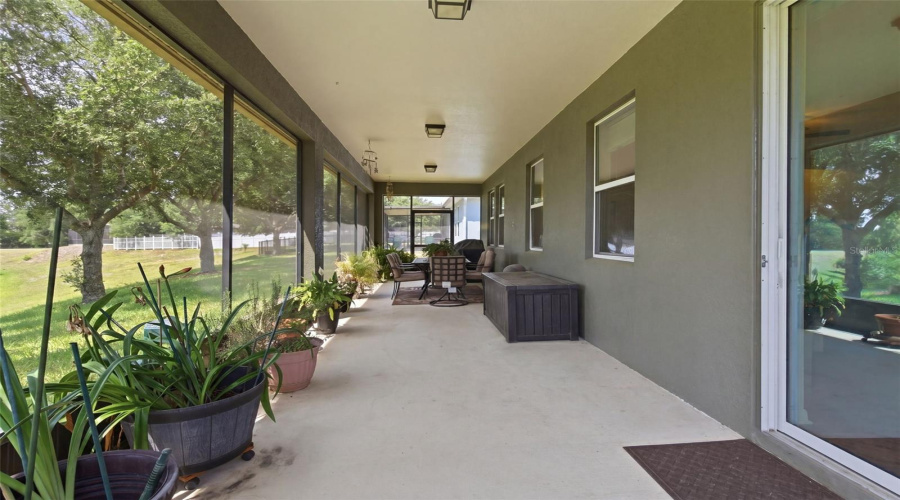 Screened in Lanai