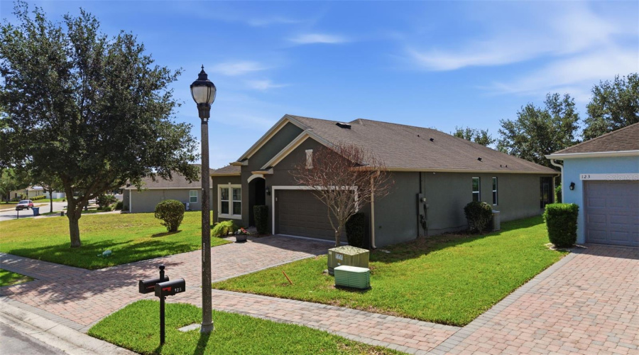 DAVENPORT, Florida 33837, 4 Bedrooms Bedrooms, ,2 BathroomsBathrooms,Residential,For Sale,LAKESHORE,0,MFRO6405861
