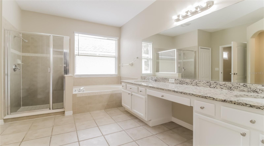 KISSIMMEE, Florida 34746, 3 Bedrooms Bedrooms, ,2 BathroomsBathrooms,Residential,For Sale,THE OAKS,0,MFRC7525948