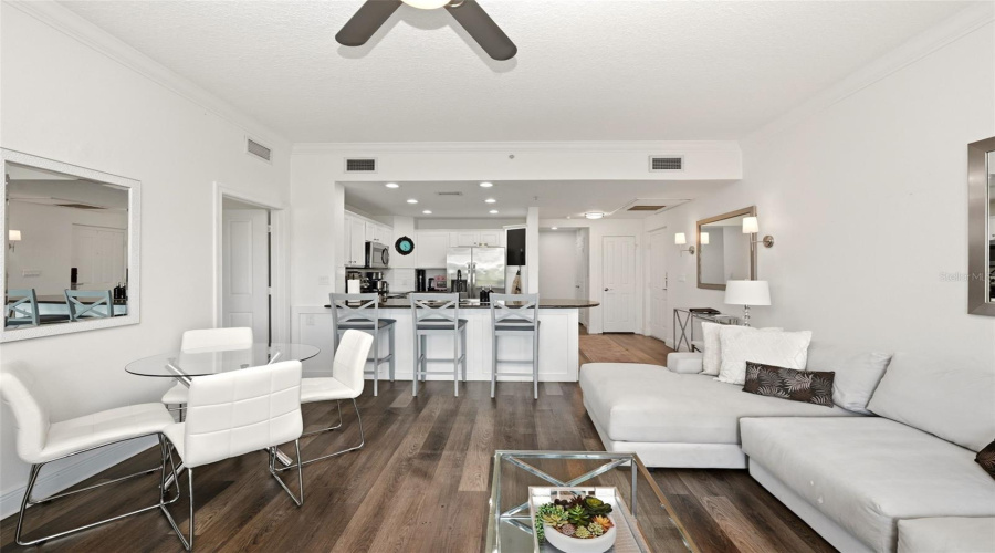 REUNION, Florida 34747, 3 Bedrooms Bedrooms, ,2 BathroomsBathrooms,Residential,For Sale,HERITAGE CROSSING,0,MFRO6405506