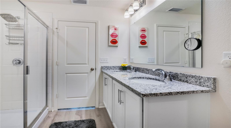 DAVENPORT, Florida 33896, 3 Bedrooms Bedrooms, ,2 BathroomsBathrooms,Residential,For Sale,WESTSIDE HILLS,0,MFRO6403792