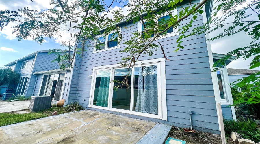 DAVENPORT, Florida 33897, 4 Bedrooms Bedrooms, ,3 BathroomsBathrooms,Residential,For Sale,MANGO,0,MFRS5149549