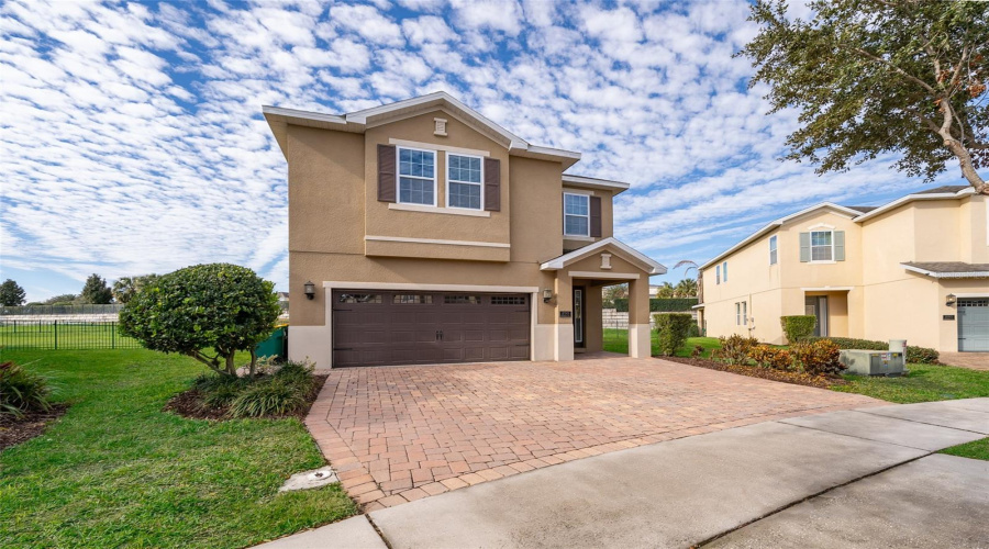 KISSIMMEE, Florida 34747, 8 Bedrooms Bedrooms, ,7 BathroomsBathrooms,Residential,For Sale,PENDANT,0,MFRS5119478