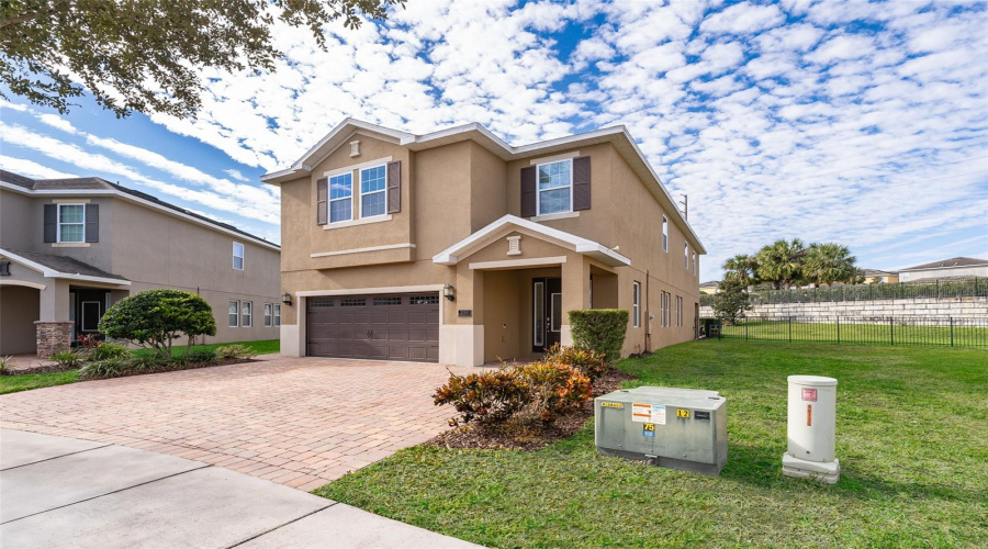 KISSIMMEE, Florida 34747, 8 Bedrooms Bedrooms, ,7 BathroomsBathrooms,Residential,For Sale,PENDANT,0,MFRS5119478
