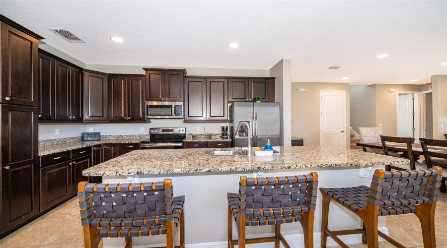 KISSIMMEE, Florida 34747, 8 Bedrooms Bedrooms, ,7 BathroomsBathrooms,Residential,For Sale,PENDANT,0,MFRS5119478