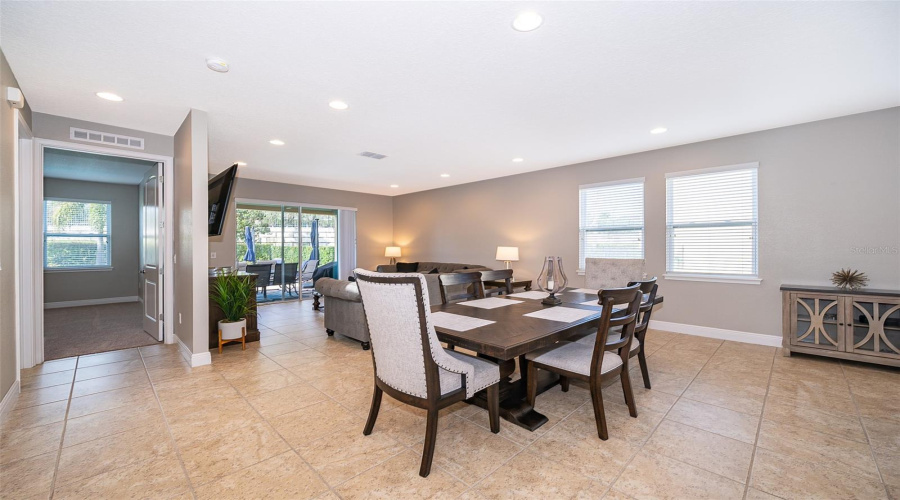 KISSIMMEE, Florida 34747, 8 Bedrooms Bedrooms, ,7 BathroomsBathrooms,Residential,For Sale,PENDANT,0,MFRS5119478