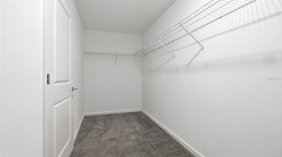 DAVENPORT, Florida 33837, 5 Bedrooms Bedrooms, ,2 BathroomsBathrooms,Residential,For Sale,JETT,0,MFRO6399602