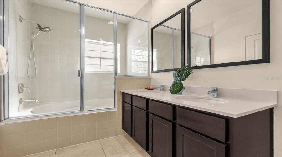 KISSIMMEE, Florida 34746, 2 Bedrooms Bedrooms, ,2 BathroomsBathrooms,Residential,For Sale,TRIUMPH,0,MFRS5149504