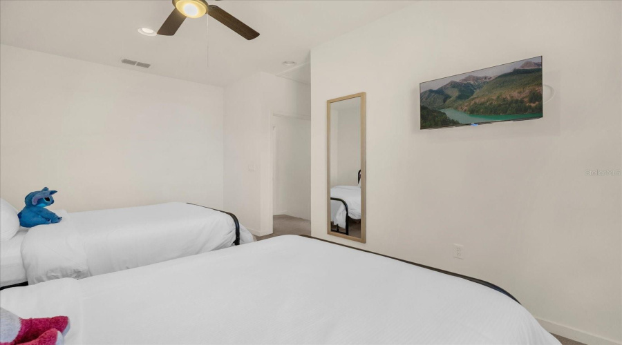 KISSIMMEE, Florida 34746, 2 Bedrooms Bedrooms, ,2 BathroomsBathrooms,Residential,For Sale,TRIUMPH,0,MFRS5149504