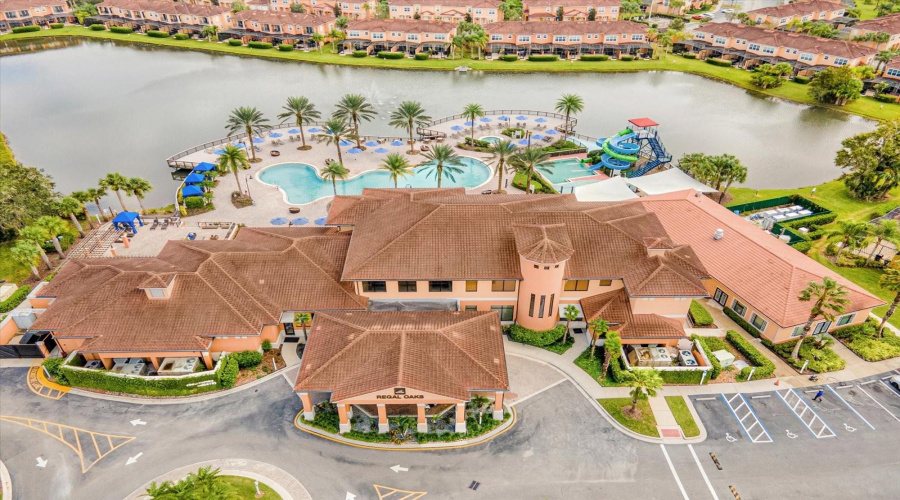 KISSIMMEE, Florida 34746, 2 Bedrooms Bedrooms, ,2 BathroomsBathrooms,Residential,For Sale,TRIUMPH,0,MFRS5149504