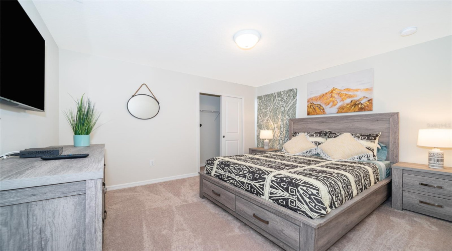 DAVENPORT, Florida 33897, 6 Bedrooms Bedrooms, ,4 BathroomsBathrooms,Residential,For Sale,ALOHA,0,MFRO6263847