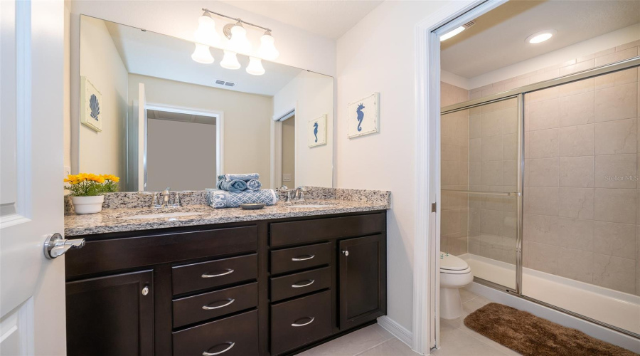 DAVENPORT, Florida 33897, 6 Bedrooms Bedrooms, ,4 BathroomsBathrooms,Residential,For Sale,ALOHA,0,MFRO6263847