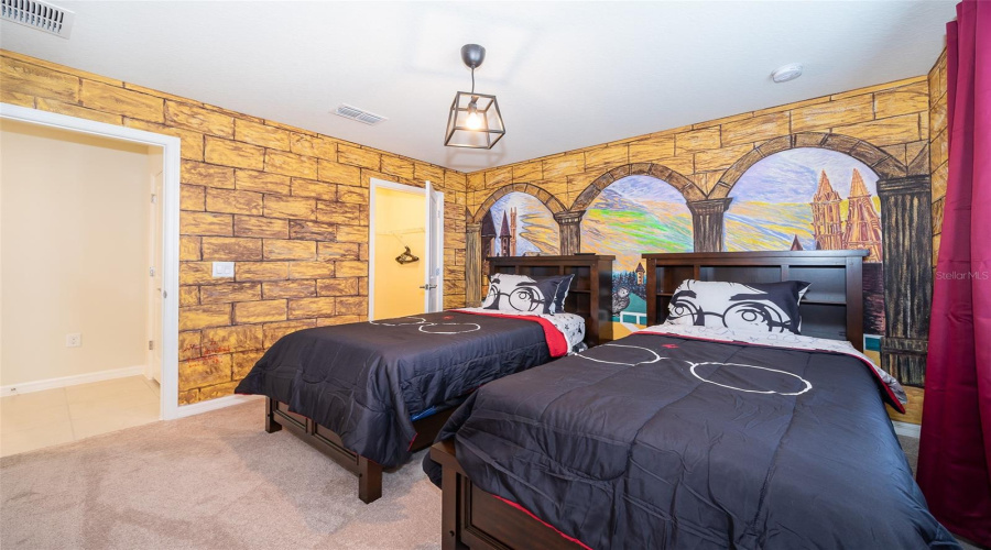 DAVENPORT, Florida 33897, 6 Bedrooms Bedrooms, ,4 BathroomsBathrooms,Residential,For Sale,ALOHA,0,MFRO6263847