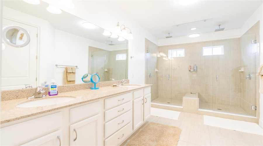 REUNION, Florida 34747, 5 Bedrooms Bedrooms, ,5 BathroomsBathrooms,Residential,For Sale,FAIRVIEW,0,MFRO6402962