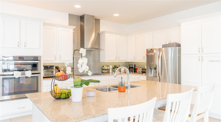 REUNION, Florida 34747, 5 Bedrooms Bedrooms, ,5 BathroomsBathrooms,Residential,For Sale,FAIRVIEW,0,MFRO6402962