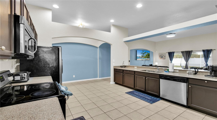 DAVENPORT, Florida 33837, 4 Bedrooms Bedrooms, ,3 BathroomsBathrooms,Residential,For Sale,SAND HILL POINT,0,MFRO6405004
