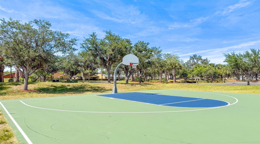 KISSIMMEE, Florida 34746, 4 Bedrooms Bedrooms, ,2 BathroomsBathrooms,Residential,For Sale,BOATING,0,MFRL4961656
