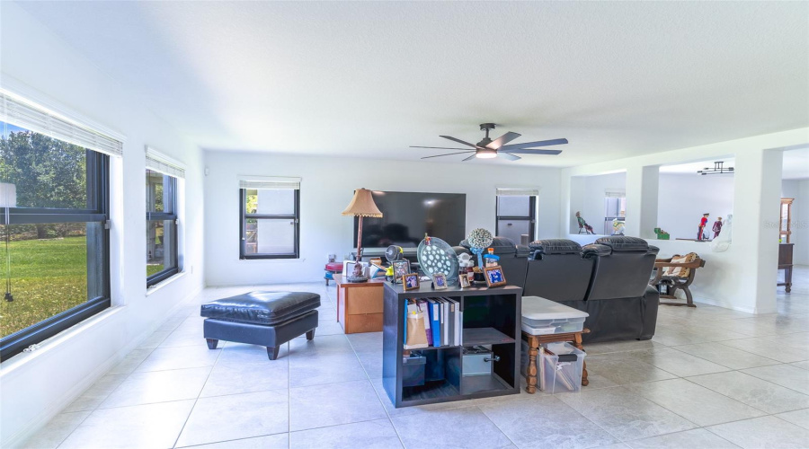 KISSIMMEE, Florida 34746, 4 Bedrooms Bedrooms, ,2 BathroomsBathrooms,Residential,For Sale,BOATING,0,MFRL4961656
