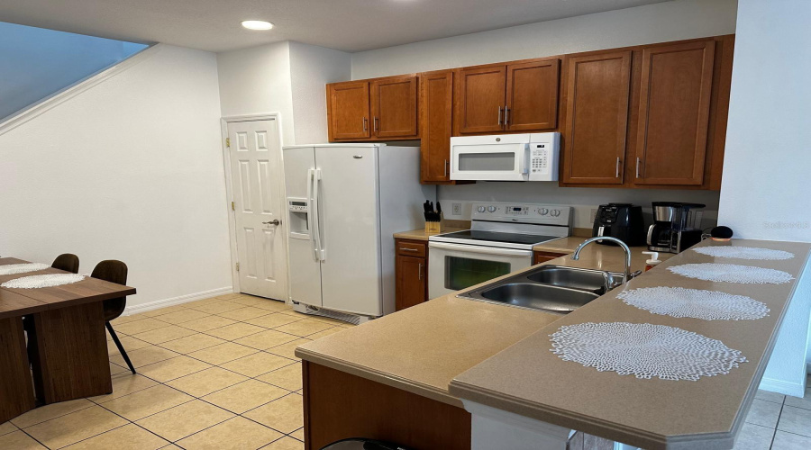 KISSIMMEE, Florida 34746, 3 Bedrooms Bedrooms, ,3 BathroomsBathrooms,Residential,For Sale,DOMINICA,0,MFRG5112123