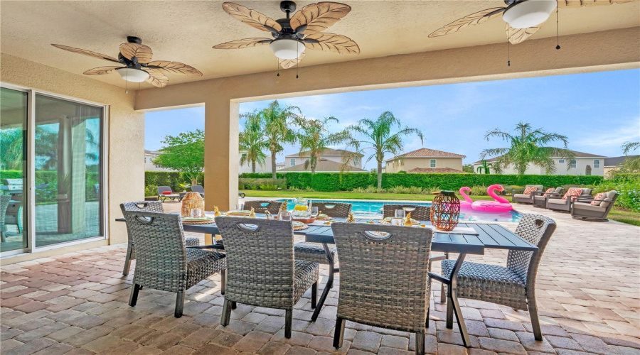 KISSIMMEE, Florida 34747, 11 Bedrooms Bedrooms, ,10 BathroomsBathrooms,Residential,For Sale,GRABEN,0,MFRO6404571