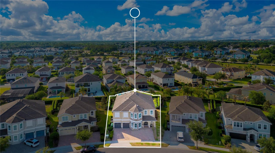 KISSIMMEE, Florida 34747, 11 Bedrooms Bedrooms, ,10 BathroomsBathrooms,Residential,For Sale,GRABEN,0,MFRO6404571