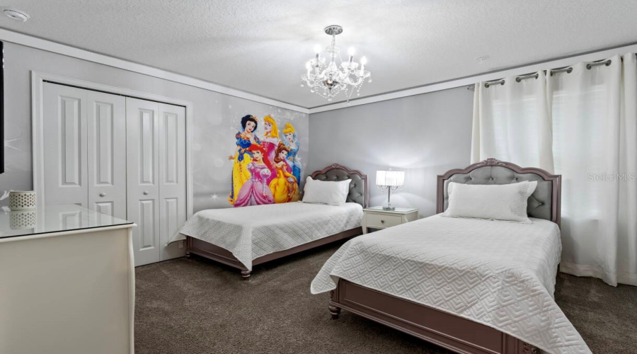 DAVENPORT, Florida 33896, 9 Bedrooms Bedrooms, ,5 BathroomsBathrooms,Residential,For Sale,STICKS,0,MFRO6406193