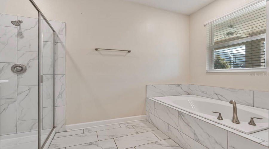 DAVENPORT, Florida 33896, 9 Bedrooms Bedrooms, ,5 BathroomsBathrooms,Residential,For Sale,STICKS,0,MFRO6406193