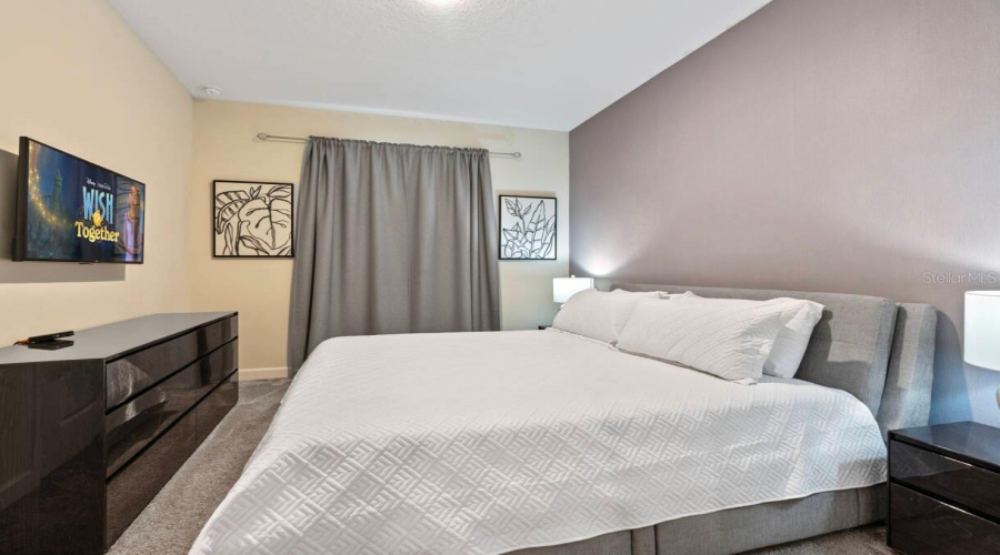 DAVENPORT, Florida 33896, 9 Bedrooms Bedrooms, ,5 BathroomsBathrooms,Residential,For Sale,STICKS,0,MFRO6406193