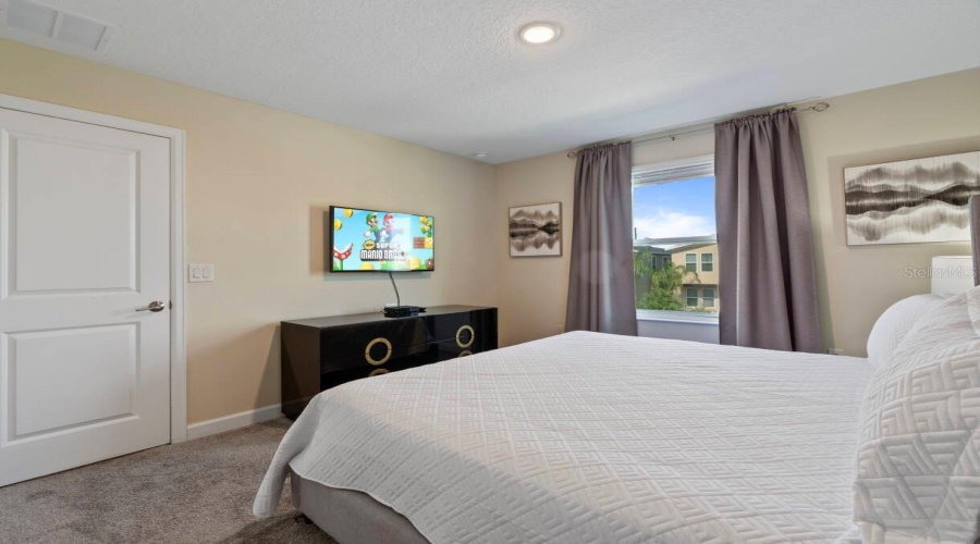 DAVENPORT, Florida 33896, 9 Bedrooms Bedrooms, ,5 BathroomsBathrooms,Residential,For Sale,STICKS,0,MFRO6406193