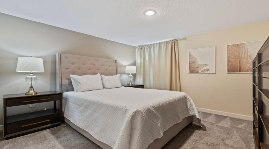 DAVENPORT, Florida 33896, 9 Bedrooms Bedrooms, ,5 BathroomsBathrooms,Residential,For Sale,STICKS,0,MFRO6406193
