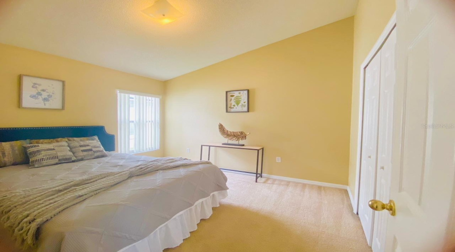 KISSIMMEE, Florida 34746, 4 Bedrooms Bedrooms, ,3 BathroomsBathrooms,Residential,For Sale,LIBERTY HALL,0,MFRS5083649