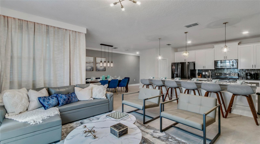 DAVENPORT, Florida 33896, 4 Bedrooms Bedrooms, ,3 BathroomsBathrooms,Residential,For Sale,CHALLENGE,0,MFRO6406476