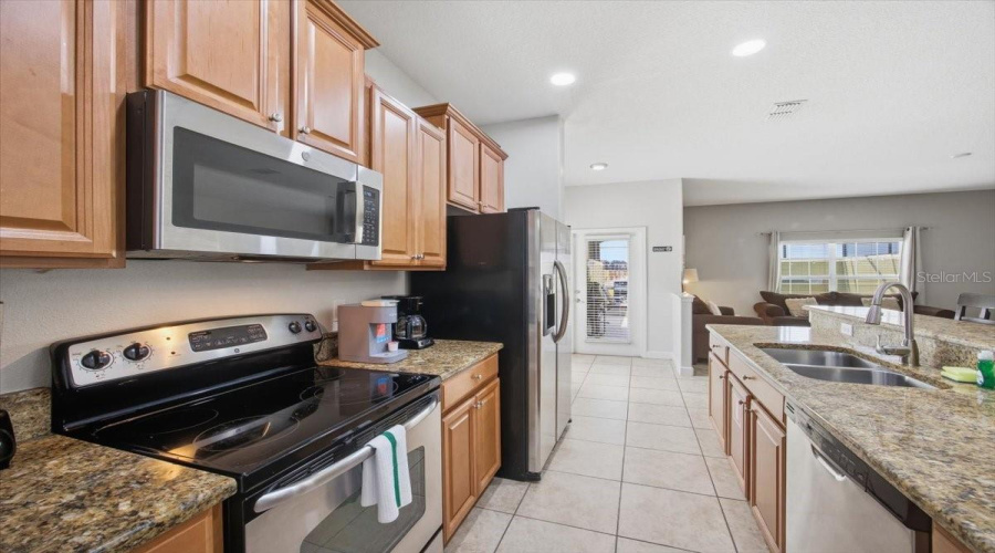 KISSIMMEE, Florida 34747, 5 Bedrooms Bedrooms, ,4 BathroomsBathrooms,Residential,For Sale,CUBAN PALM,0,MFRO6406215