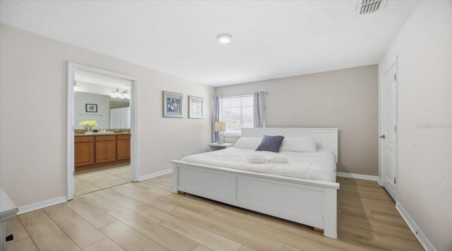 KISSIMMEE, Florida 34747, 5 Bedrooms Bedrooms, ,4 BathroomsBathrooms,Residential,For Sale,CUBAN PALM,0,MFRO6406215