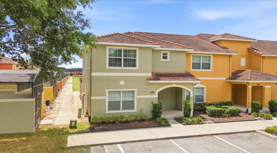 KISSIMMEE, Florida 34747, 5 Bedrooms Bedrooms, ,4 BathroomsBathrooms,Residential,For Sale,CUBAN PALM,0,MFRO6406215
