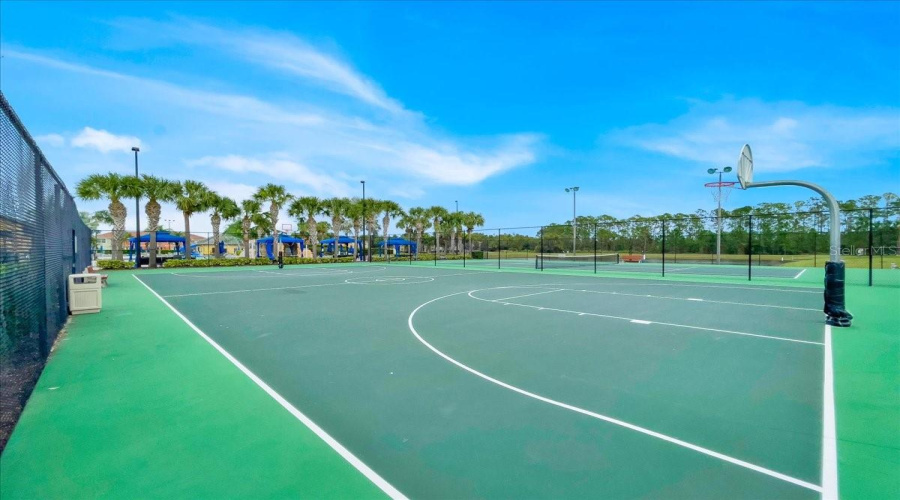 KISSIMMEE, Florida 34747, 5 Bedrooms Bedrooms, ,4 BathroomsBathrooms,Residential,For Sale,CUBAN PALM,0,MFRO6406215