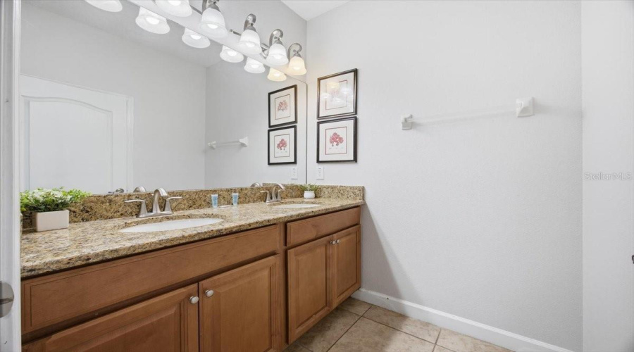 KISSIMMEE, Florida 34747, 5 Bedrooms Bedrooms, ,4 BathroomsBathrooms,Residential,For Sale,CUBAN PALM,0,MFRO6406215