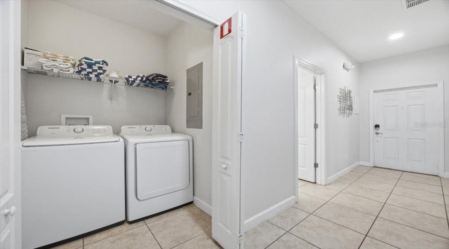KISSIMMEE, Florida 34747, 5 Bedrooms Bedrooms, ,4 BathroomsBathrooms,Residential,For Sale,CUBAN PALM,0,MFRO6406215