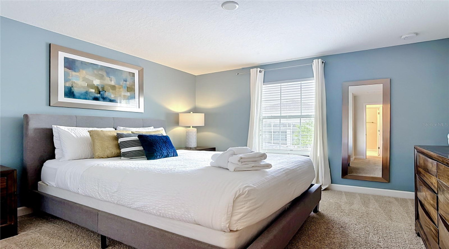 DAVENPORT, Florida 33896, 4 Bedrooms Bedrooms, ,3 BathroomsBathrooms,Residential,For Sale,DOGLEG,0,MFRO6405182