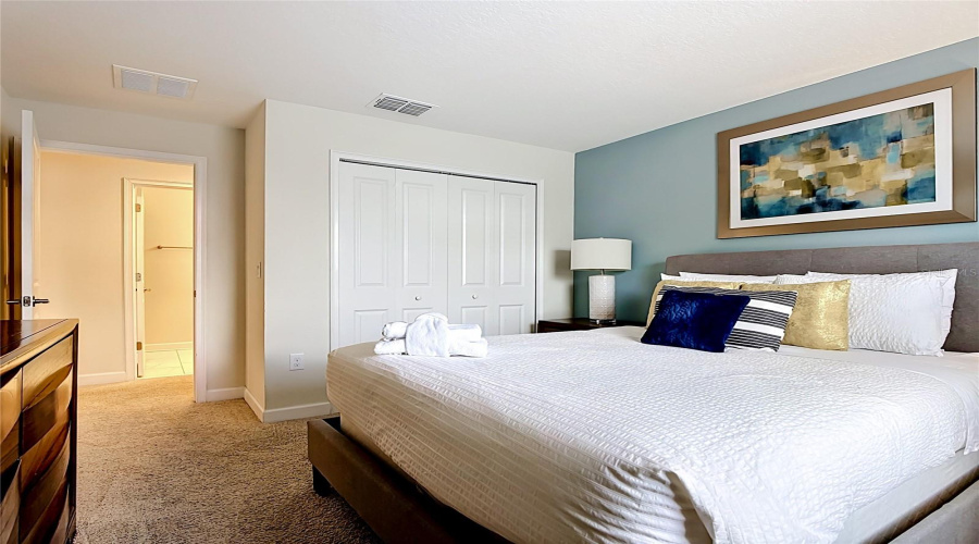 DAVENPORT, Florida 33896, 4 Bedrooms Bedrooms, ,3 BathroomsBathrooms,Residential,For Sale,DOGLEG,0,MFRO6405182