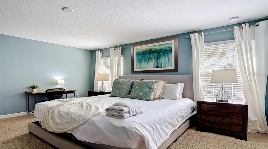DAVENPORT, Florida 33896, 4 Bedrooms Bedrooms, ,3 BathroomsBathrooms,Residential,For Sale,DOGLEG,0,MFRO6405182